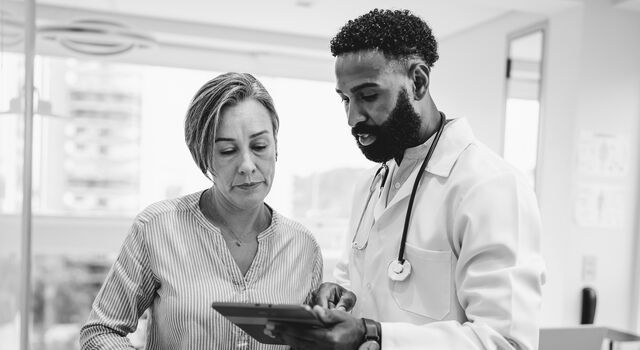 SINGLE-IMAGE_healthcare-professional-using-digital-tablet_jan25