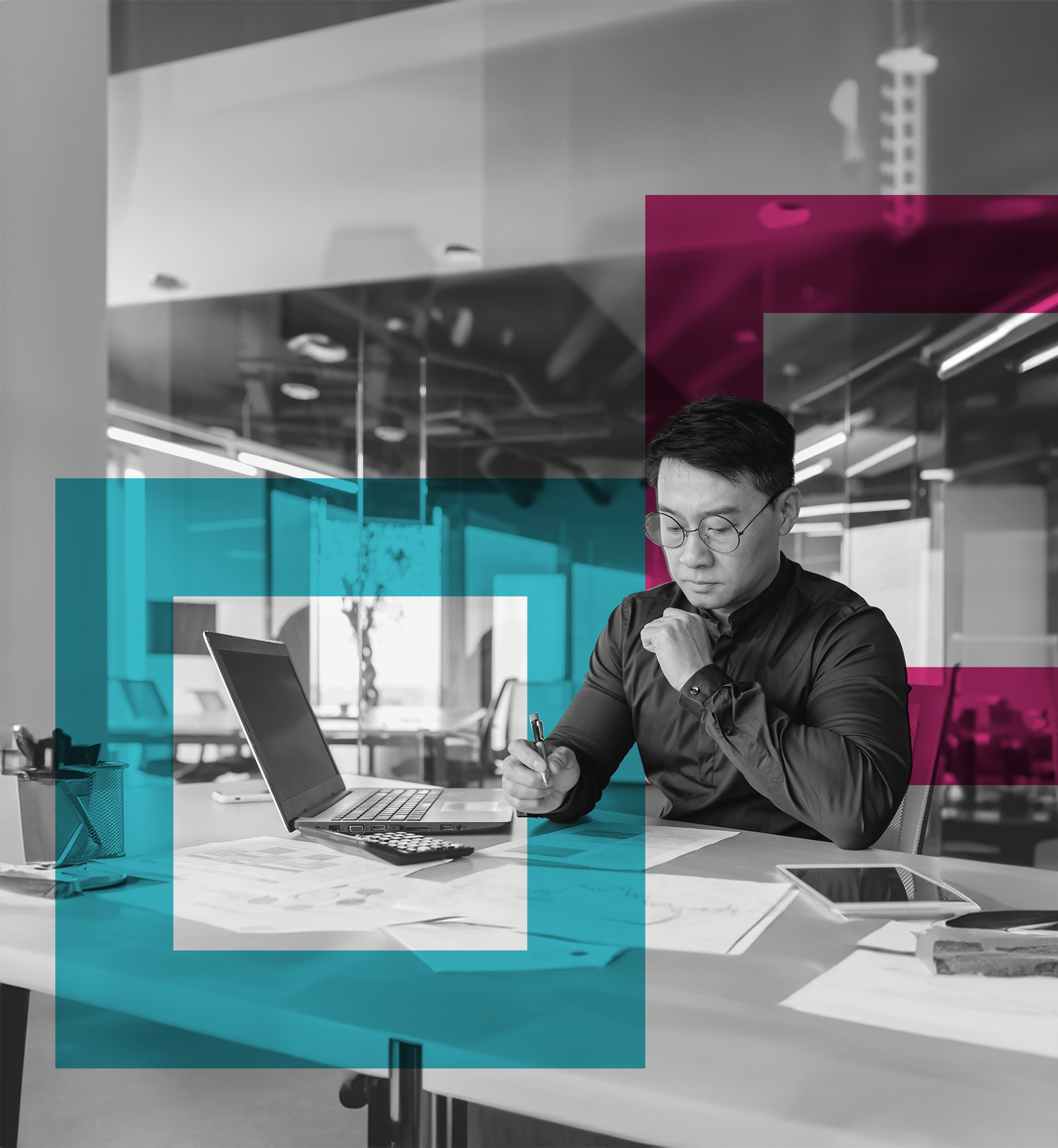 SINGLE-IMAGE_squares-man_working_at_desk_jan24