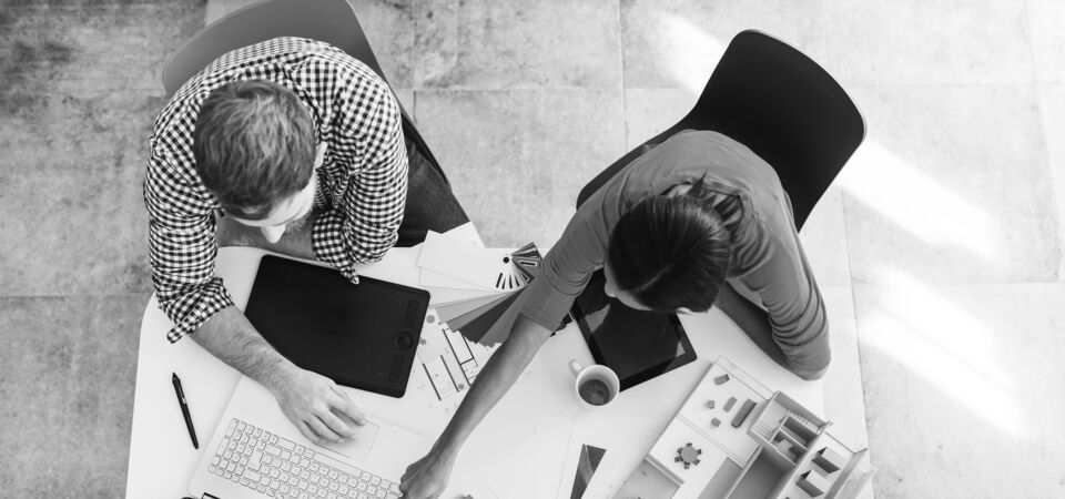 SINGLE-IMAGE_architects-with-laptop-top-down_aug23