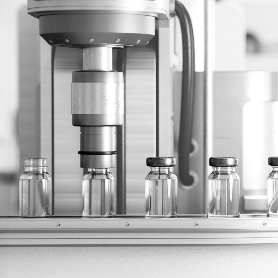 SINGLE-IMAGE_medicine-bottles-production-line-expanded_may24