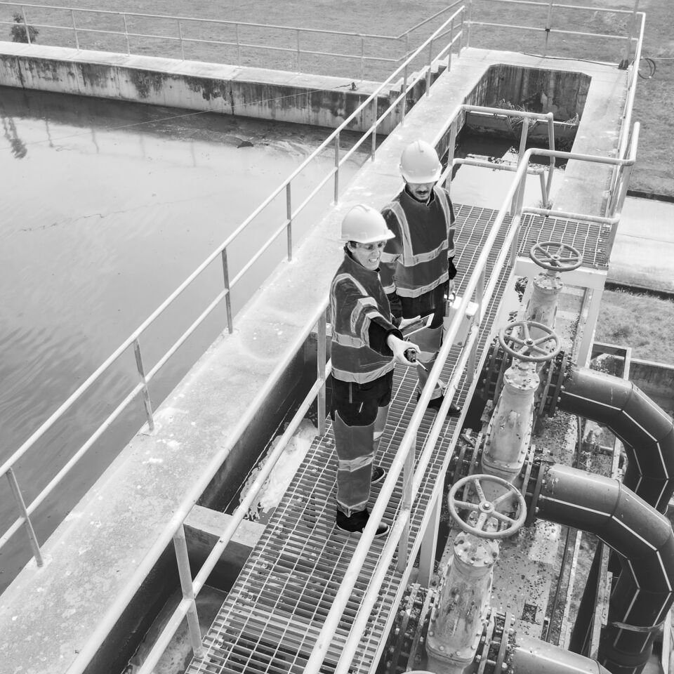 SINGLE-IMAGE_workers-at-water-treatment-plant_aug25